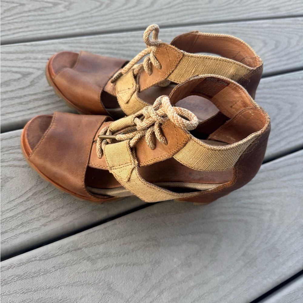 Sorel Joanie Lace-Up Wedge Sandals Brown Leather Women’s 9